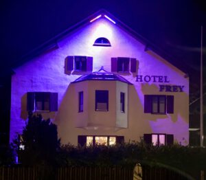 Ismaning ist Bunt, Hotel Frey