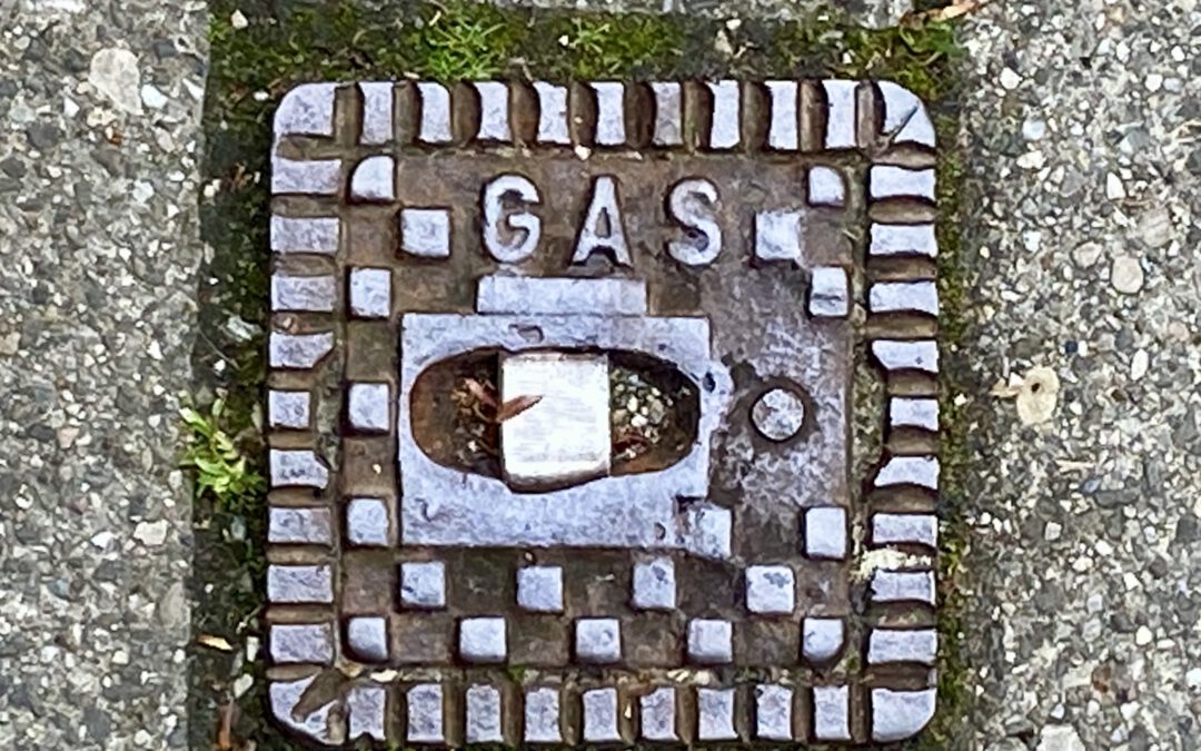 Eckiges im Straßenbelag